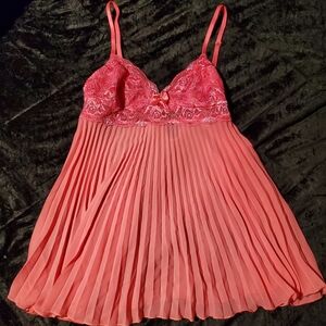 Large Ladies Pink Pleated Babydoll Nighty Used